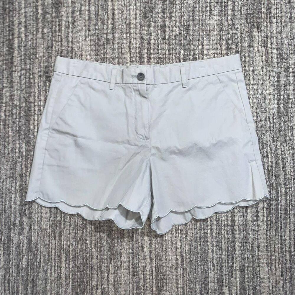 Gap Women's Size 8T Tall Tan Scalloped Hem Shorts 100% Cotton Comfort Casual